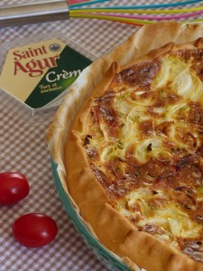 » Quiche crème de St Agur oignons nouveaux échalotes