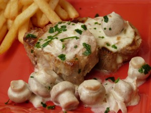 » Filet mignon de porc échalotes fondantes et champignons à la crème